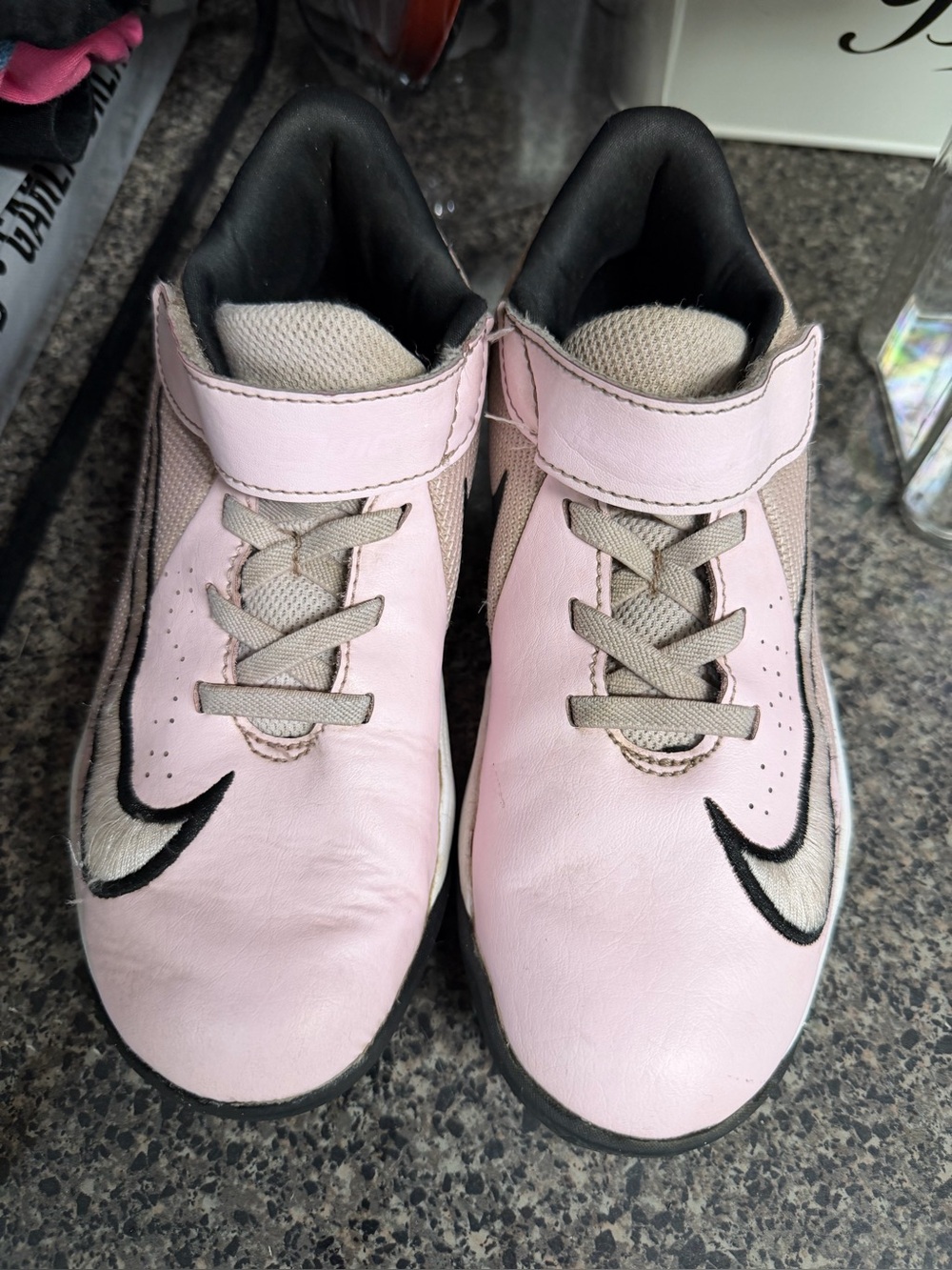 Nike Team Hustle Quick 3 PS 'Pink Foam' kids' sneakers size 1